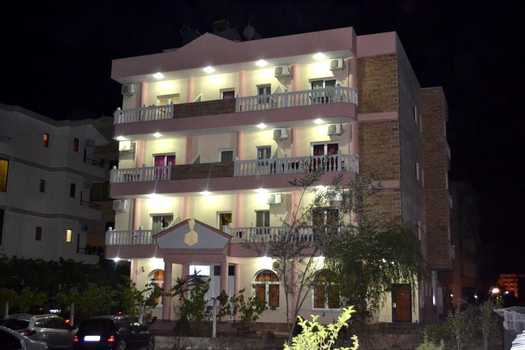 Nuovo Sun Golem Hotel Golem  Eksteriør billede